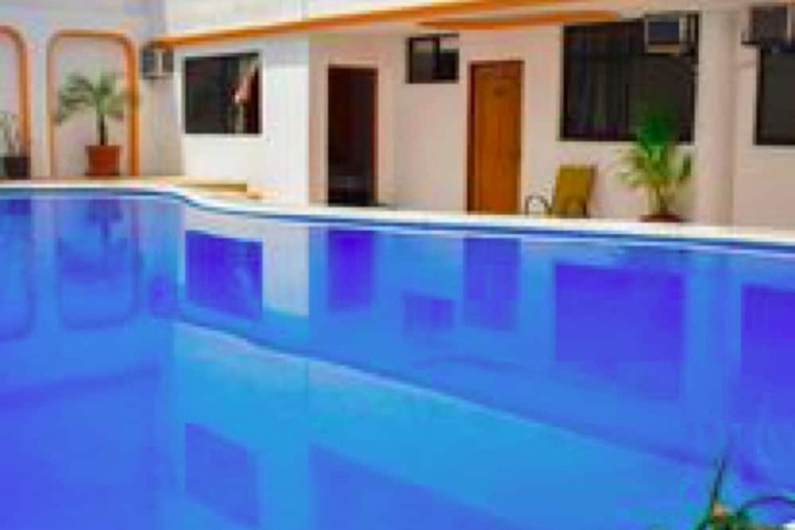 Pool 6 of 10
