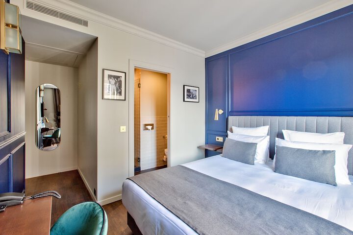 Room 15 of 51