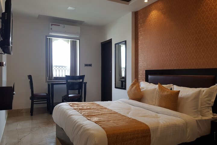 Room 16 of 56