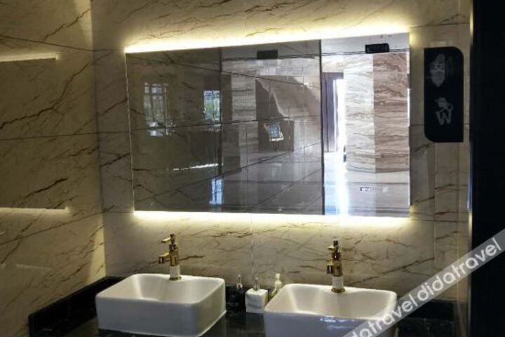 Hotel Interior 25 of 37