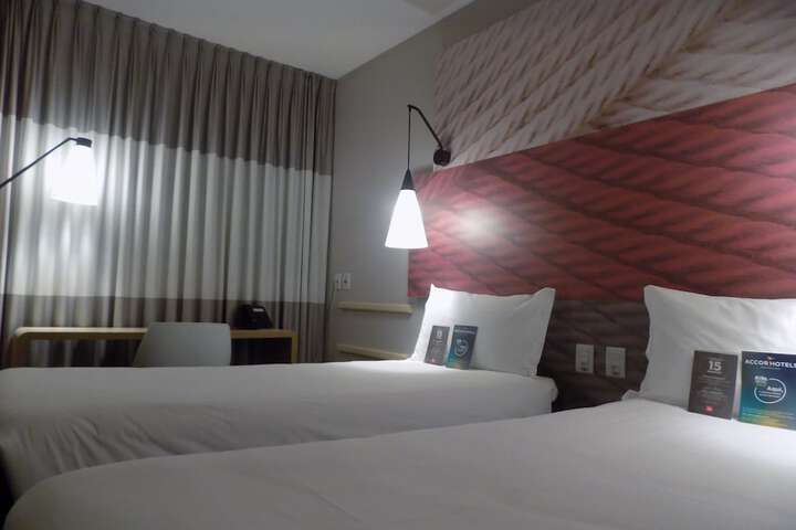 Room 3 of 31