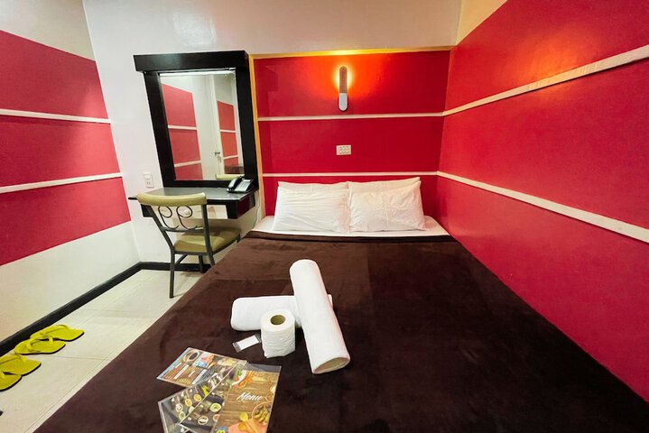 Room 13 of 73
