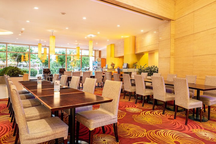 Dining Photos