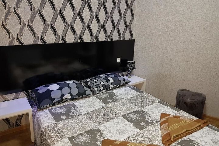 Room 15 of 33