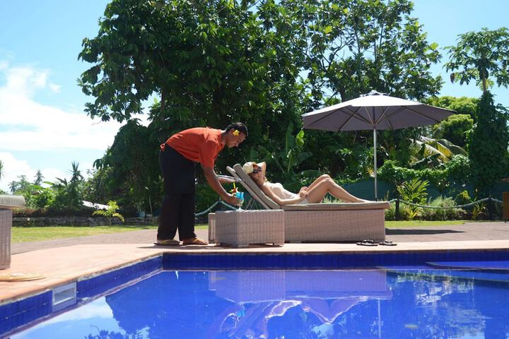 Hotel with Pool