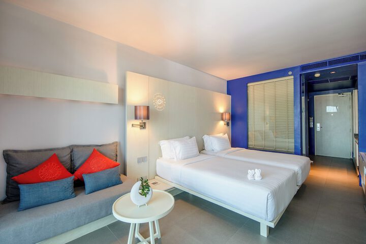 Room 28 of 125
