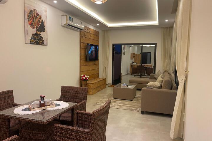 Room 6 of 15