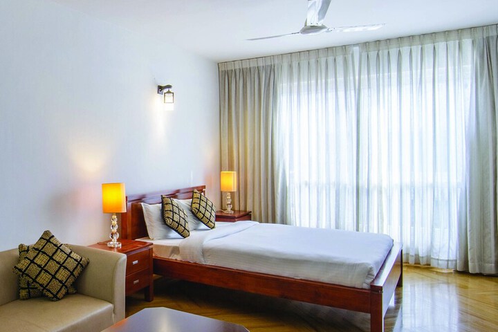 Room 3 of 21