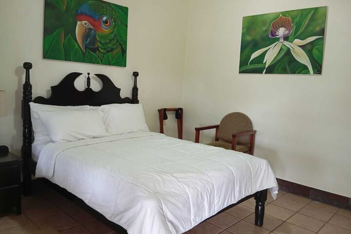 Room 18 of 157