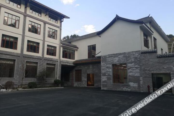 Hotel 4 of 33