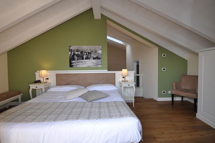 Room 15 of 56