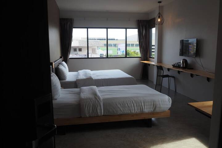 Room 15 of 47