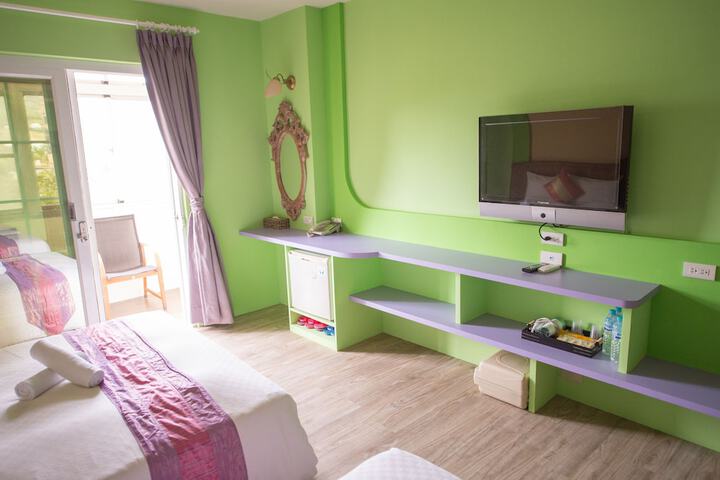 Room 15 of 44