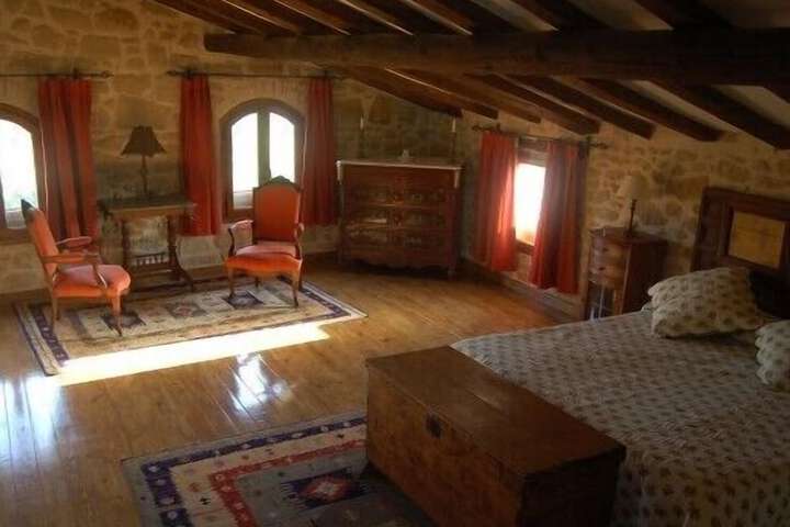 Room 5 of 22