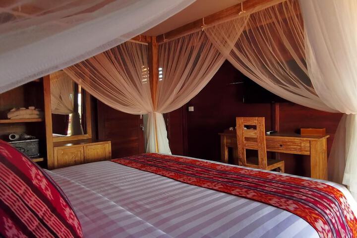 Room 6 of 42