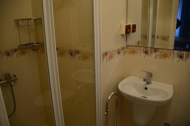Room 3 of 19