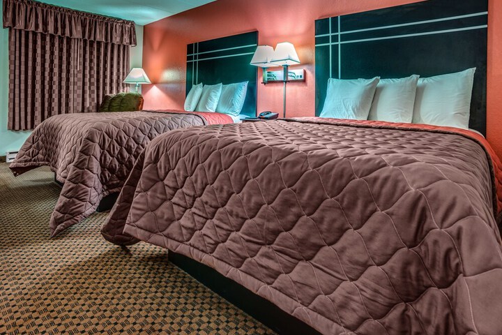 Premier Queen Bed (4 of 6)