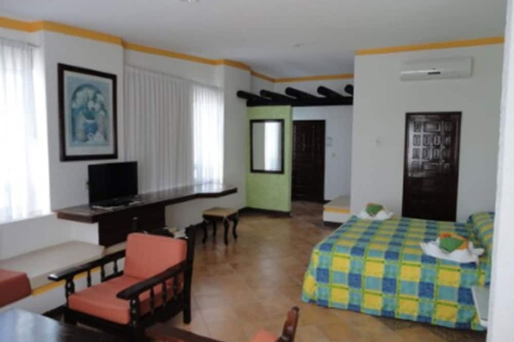 Room 8 of 32
