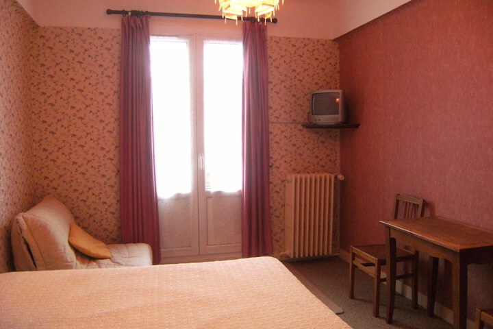 Room 9 of 53