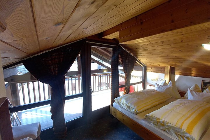 Room 45 of 92