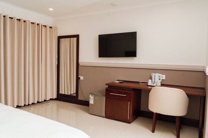 Room 18 of 42