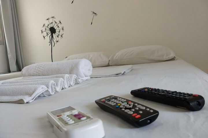 Room 5 of 28