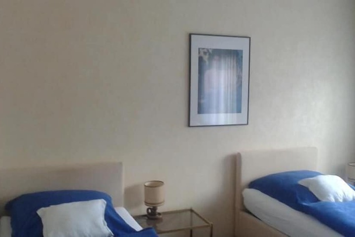 Room 12 of 26