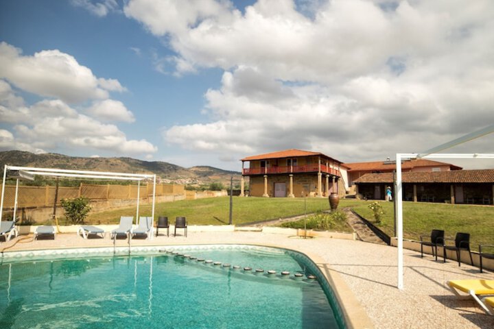 Pool Hotel