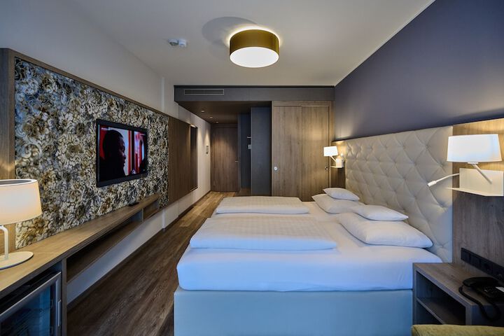 Room 56 of 106