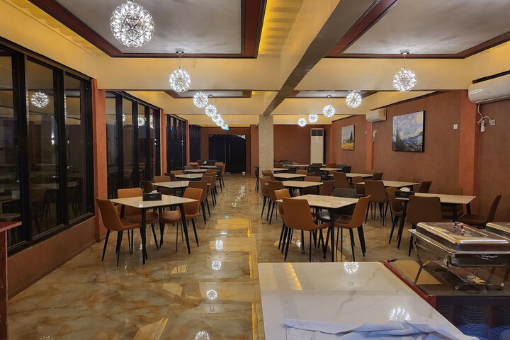 Dining 67 of 116