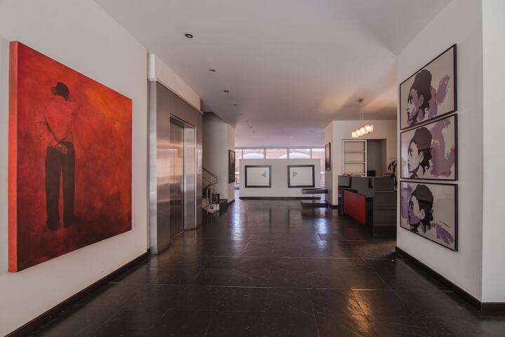 Hotel 2 of 33
