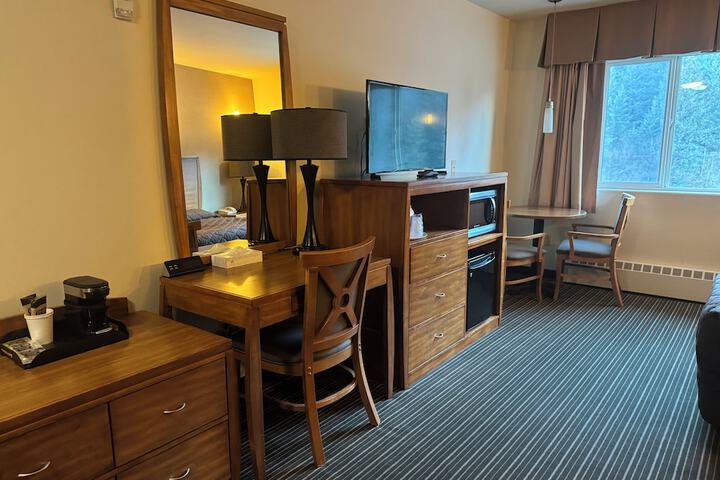 Room 72 of 127