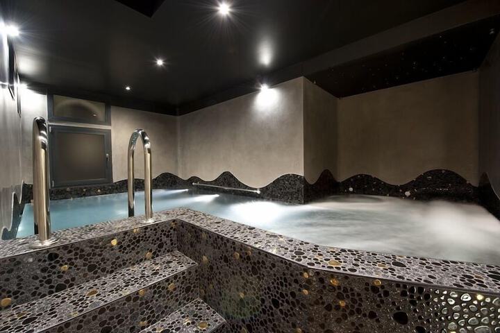 Spa 25 of 34