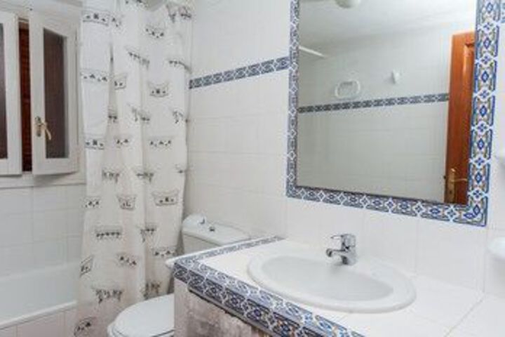 Room 3 of 13