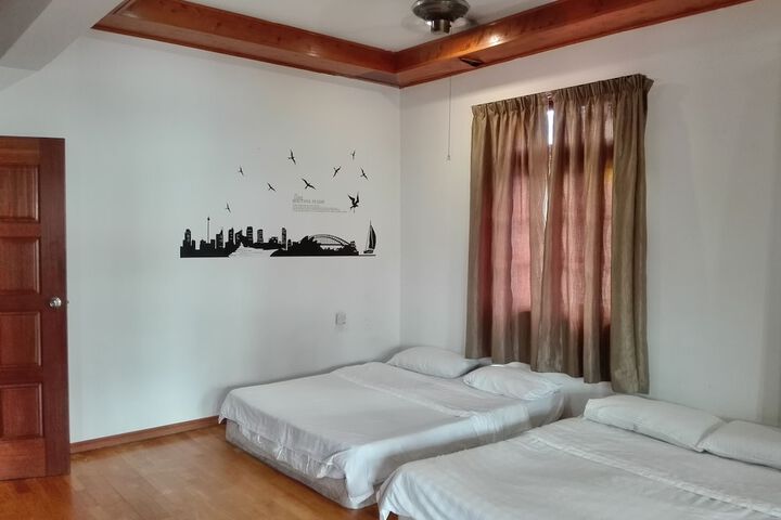 Room 15 of 51