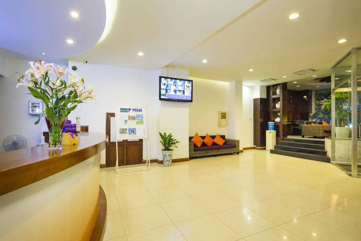 Hotel Entry