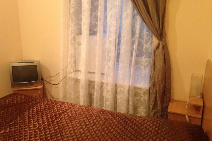 Room 11 of 31