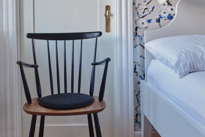Room 30 of 126