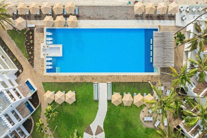 Hotel 56 of 60