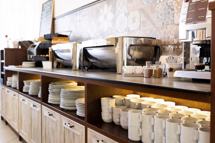 Breakfast/Coffee Service 55 of 114