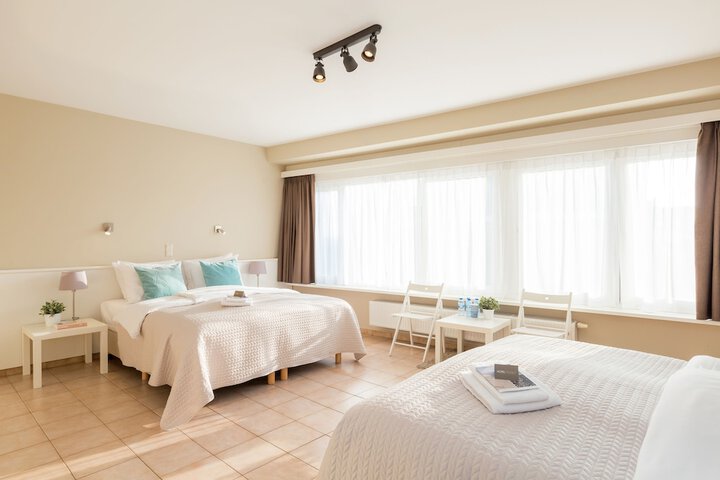 Room 8 of 31