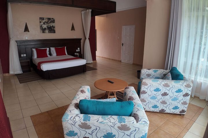 Room 8 of 37