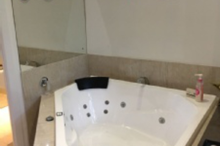 Hot Tub 164 of 180