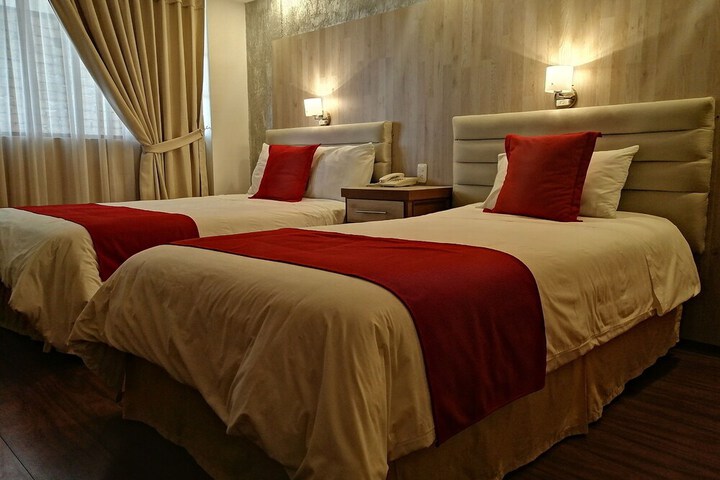Room 10 of 86
