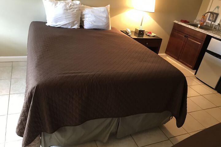 Room 32 of 104