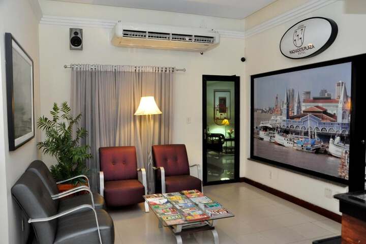 Entrance & Lobby
