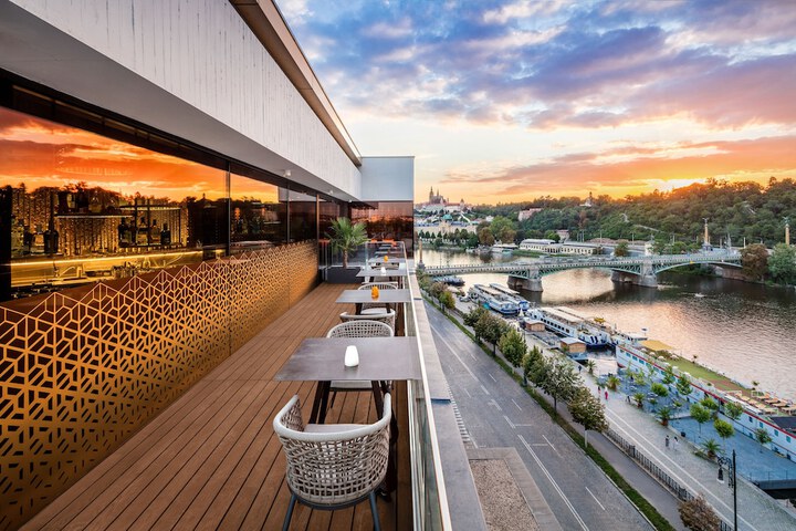 Terrace/Patio 116 of 122