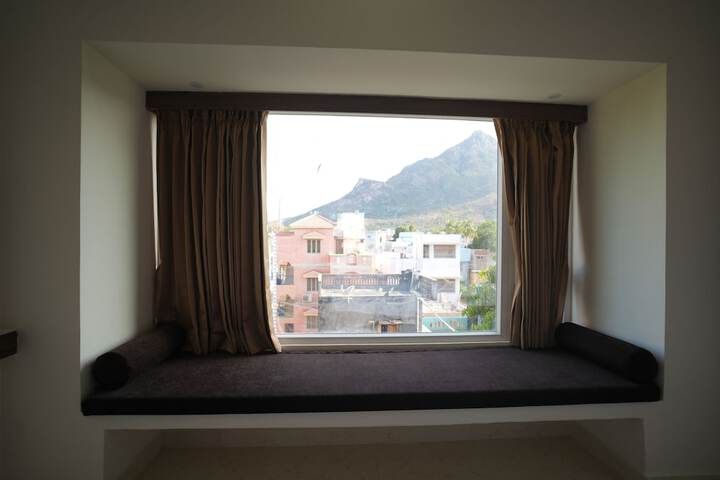 Room 14 of 23
