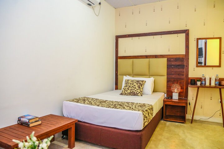 Room 8 of 44
