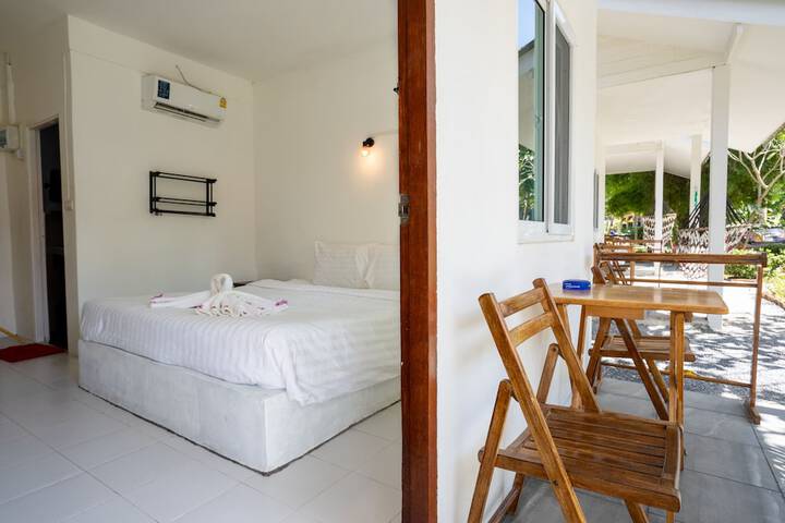 Room 20 of 65